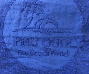 Khăn dệt logo phú quốc eco beach resort